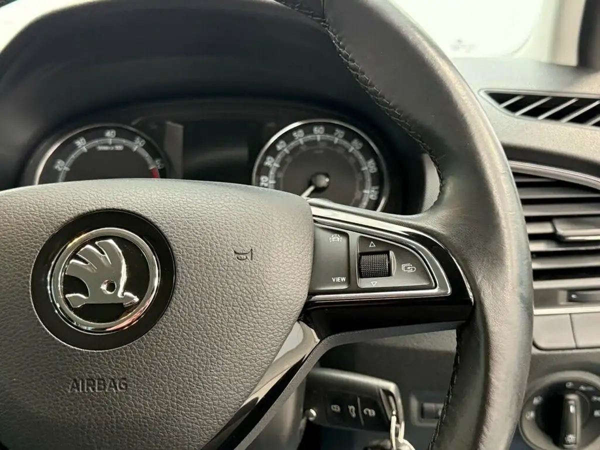2020-skoda-fabia-10-mpi-colour-edition-60ps-big-20