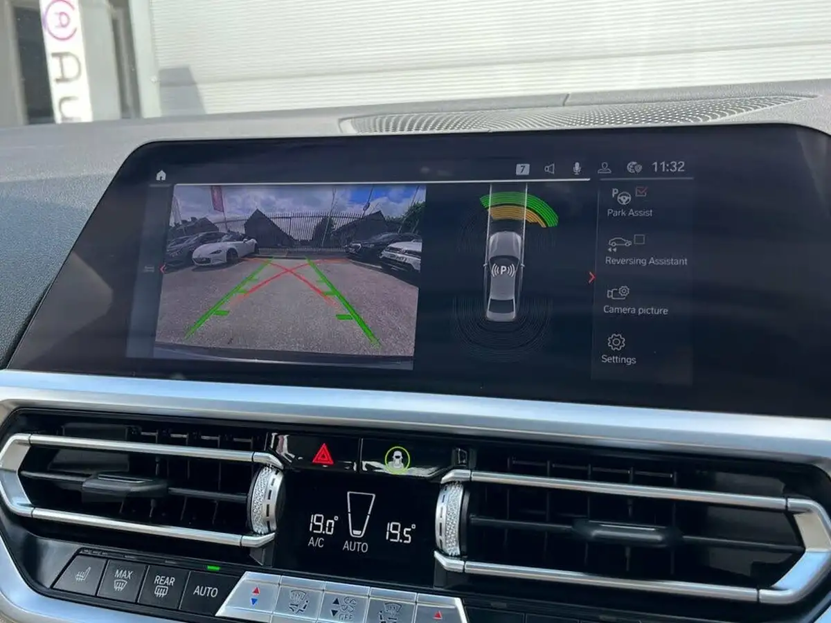 2019-bmw-3-series-20td-320d-m-sport-188bhp-saloon-4d-auto-big-24