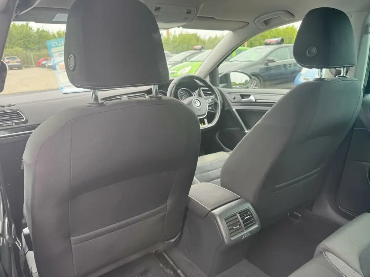 2013-volkswagen-golf-14-gt-tsi-140ps-act-hatchback-5d-1395cc-dsg-big-16