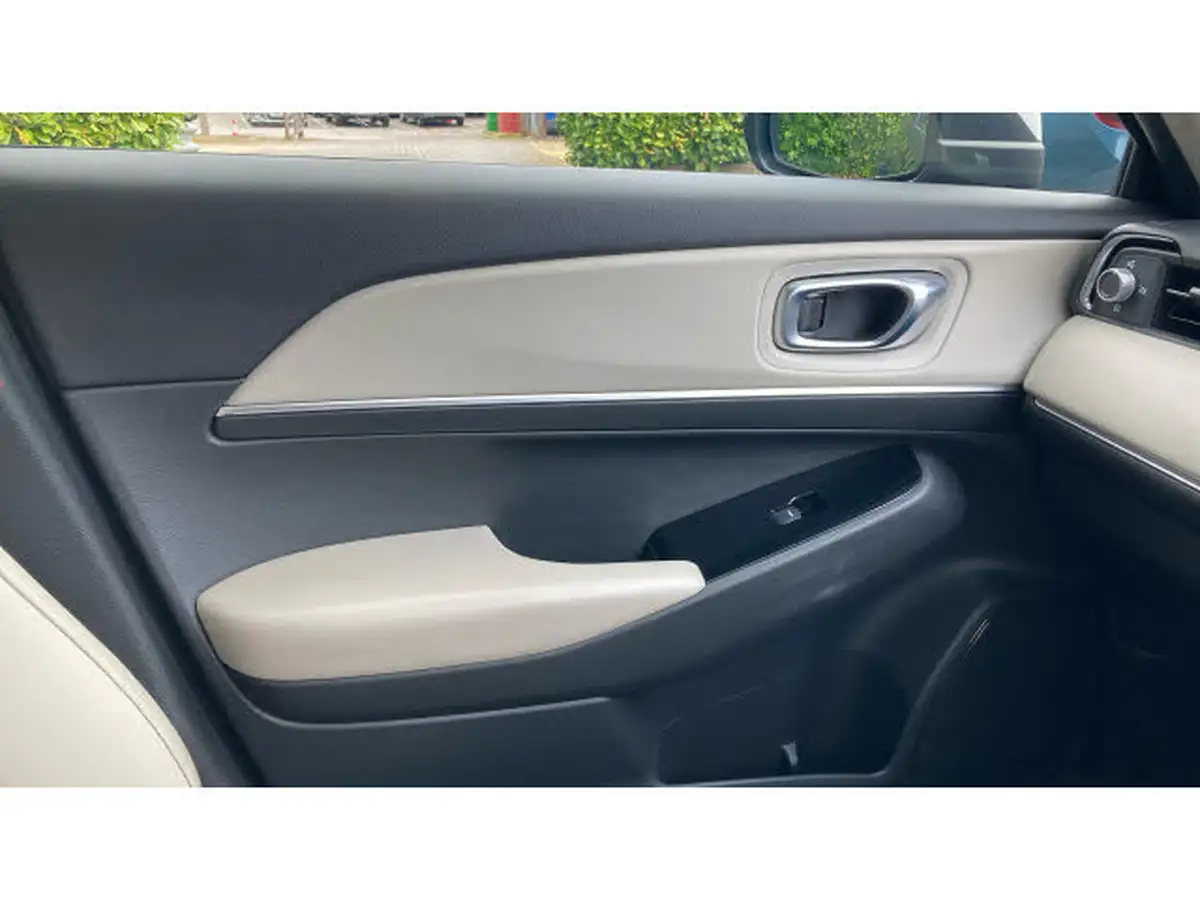 2022-honda-hr-v-15-i-mmd-advance-style-big-30