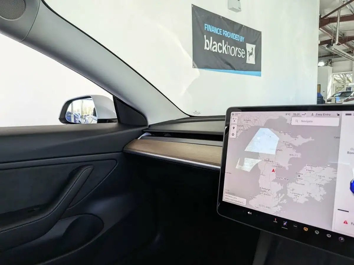 2020-tesla-model-3-e-standard-plus-big-14