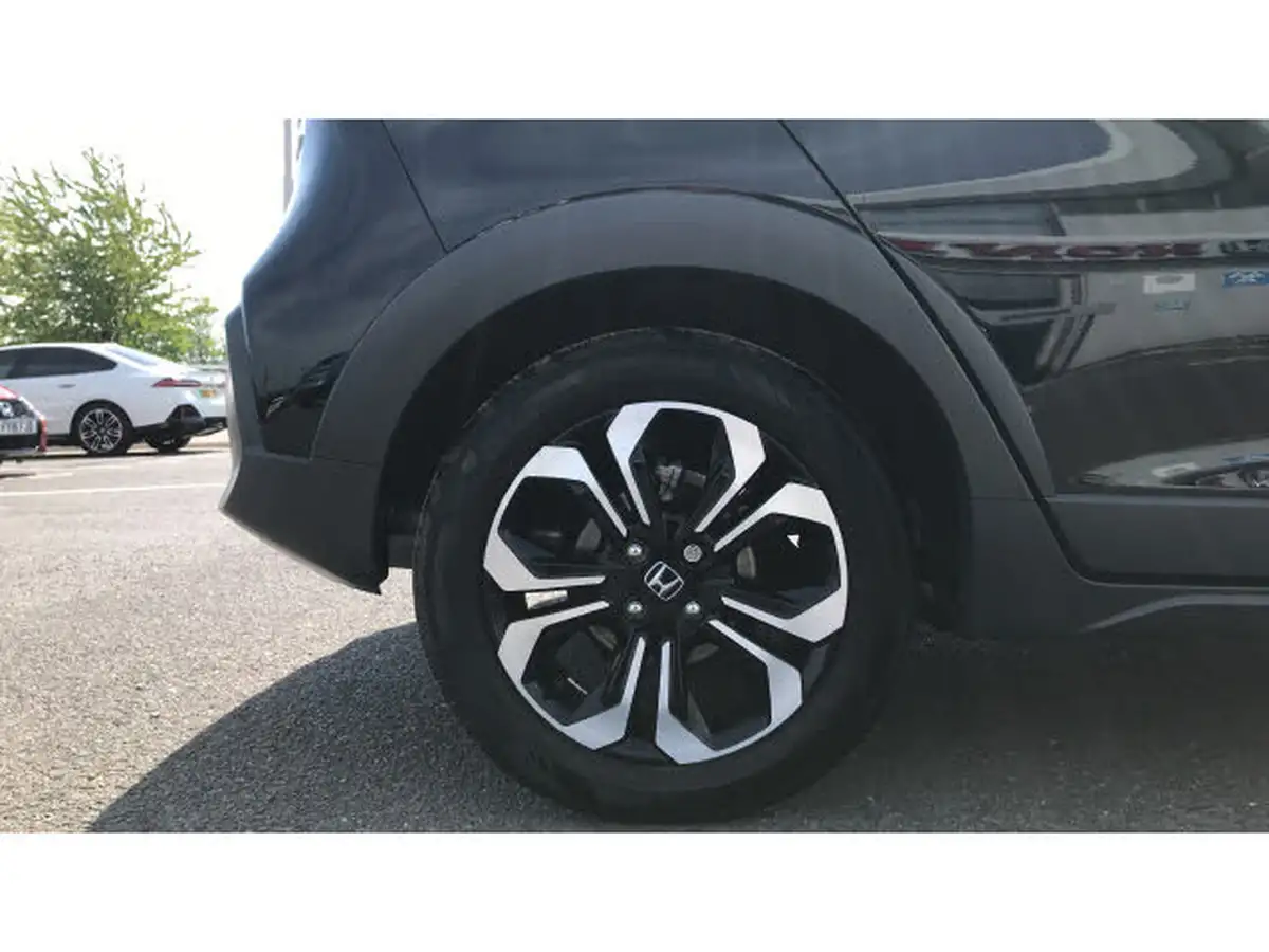 2021-honda-jazz-15-i-mmd-crosstar-ex-109ps-two-tone-big-8