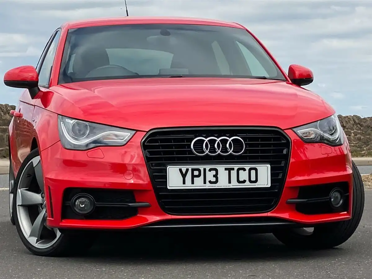 2013-audi-a1-20td-black-edition-sportback-5d-big-0