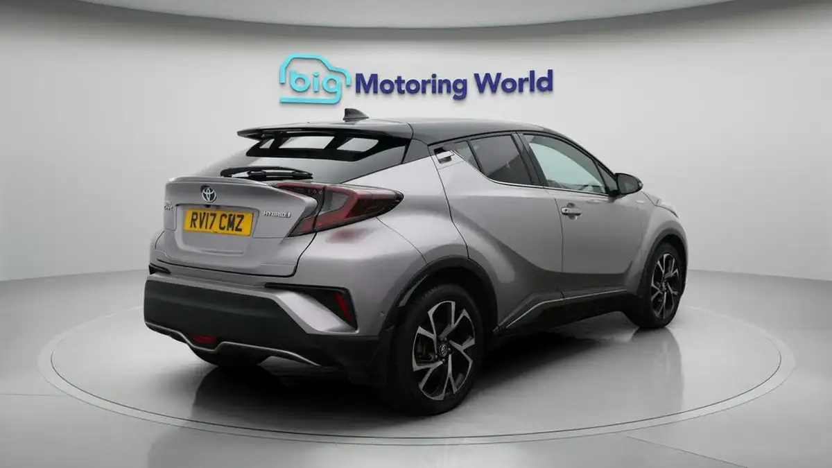 2017-toyota-c-hr-18-vvt-i-dynamic-big-7