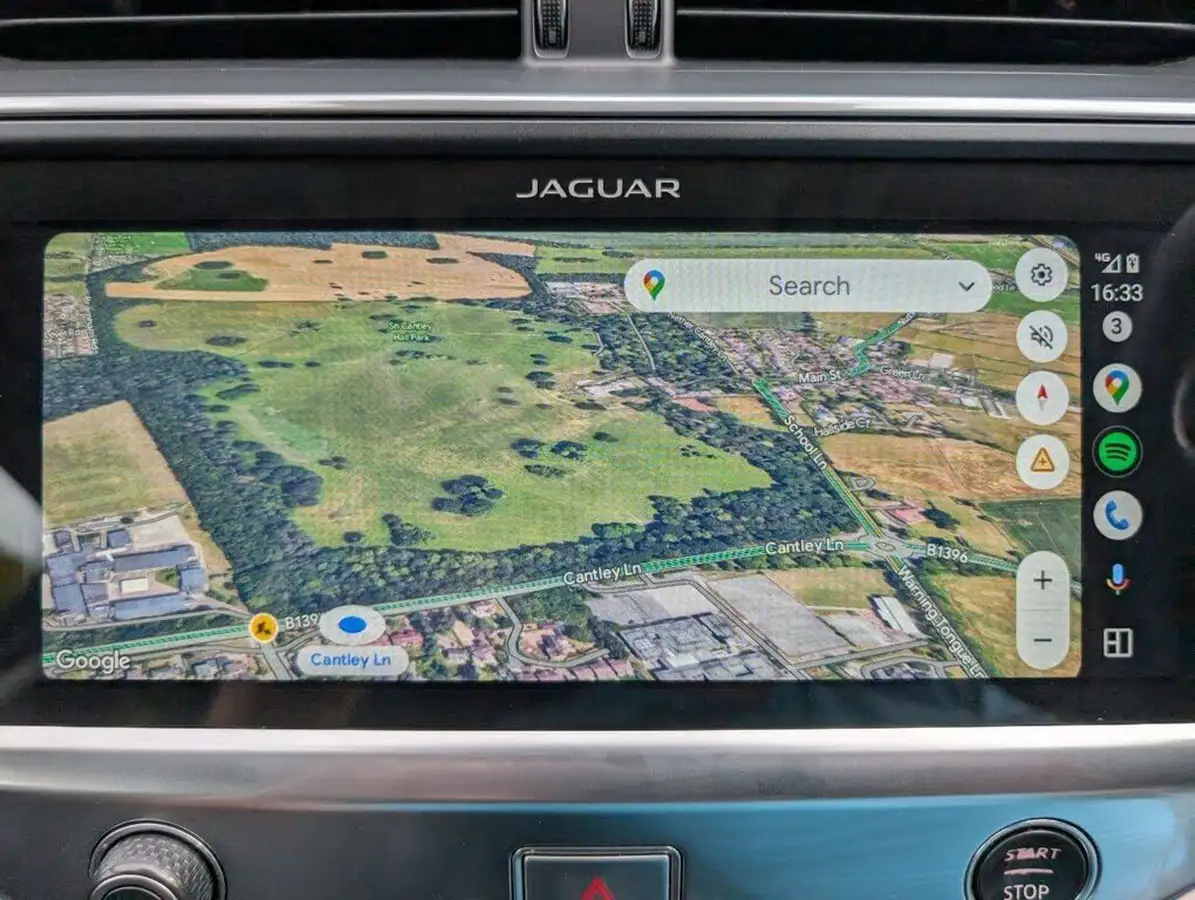 2019-jaguar-i-pace-ev400-se-big-23