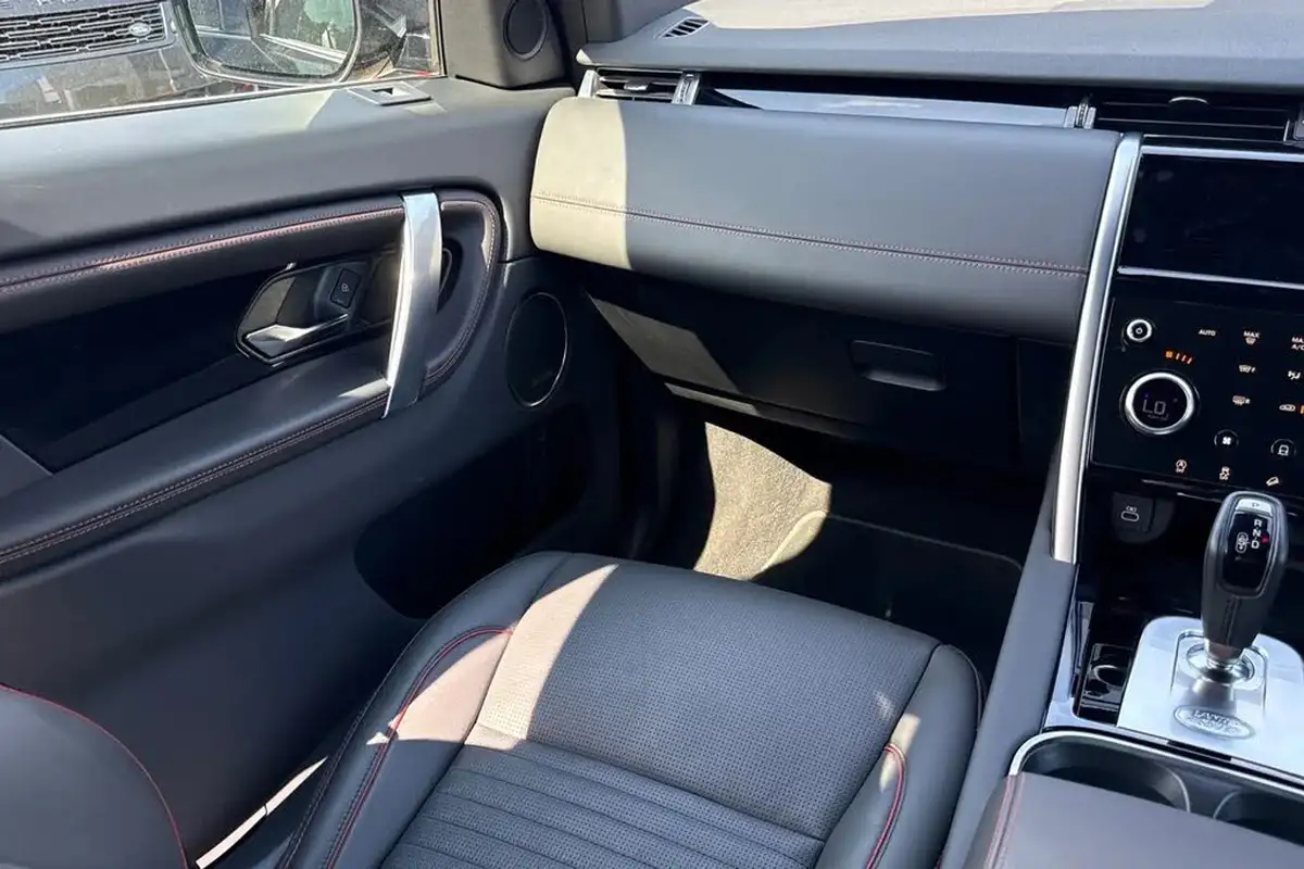 2023-land-rover-discovery-sport-20-d200-dynamic-hse-big-39