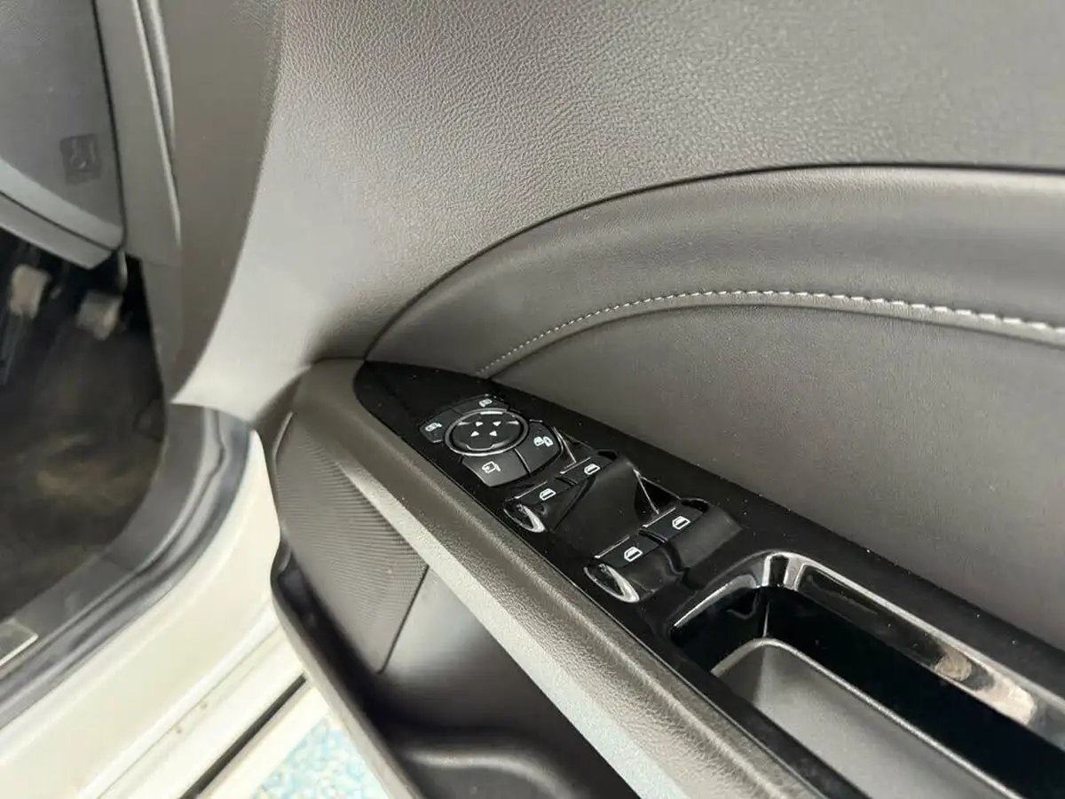 2019-ford-mondeo-15t-titanium-edition-estate-big-32