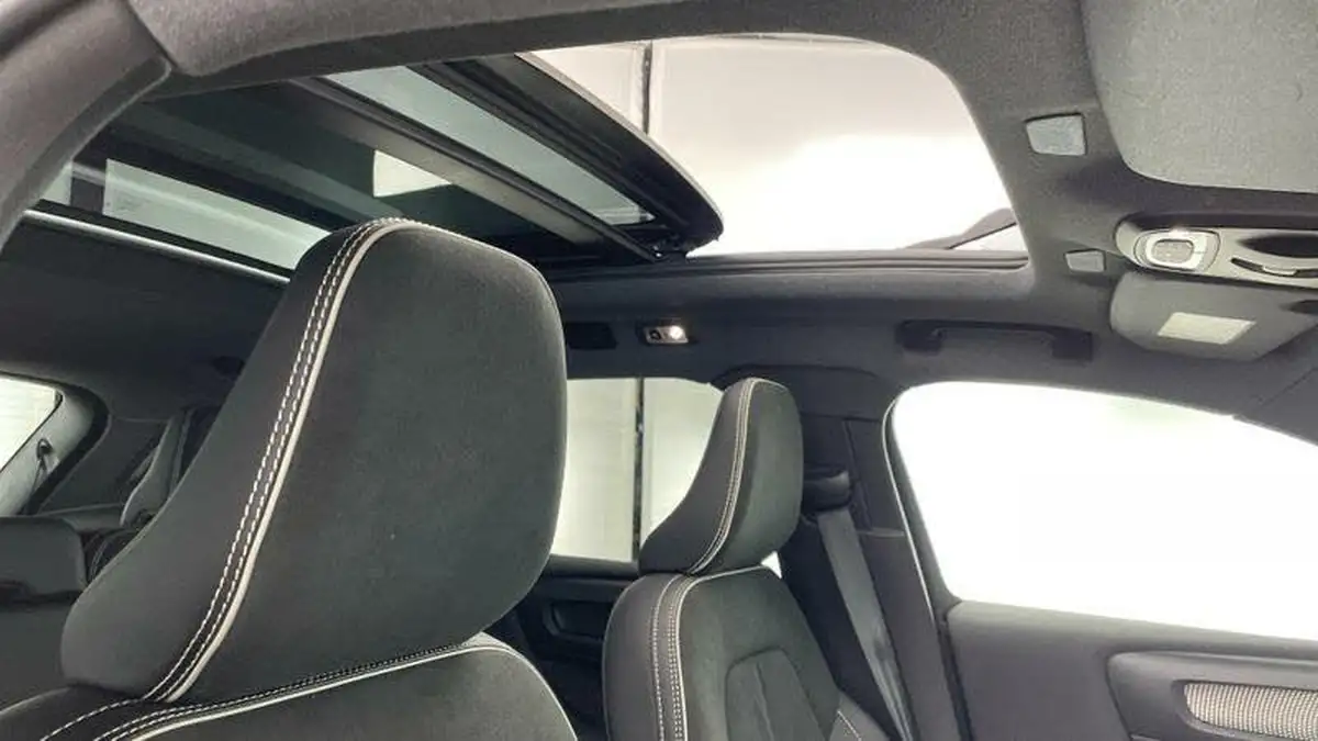 2022-volvo-xc40-15-t5-r-design-pro-big-16