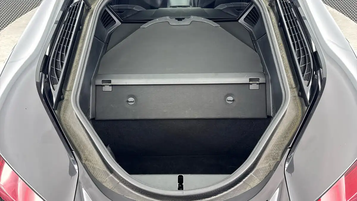 2017-bmw-i8-15-big-14