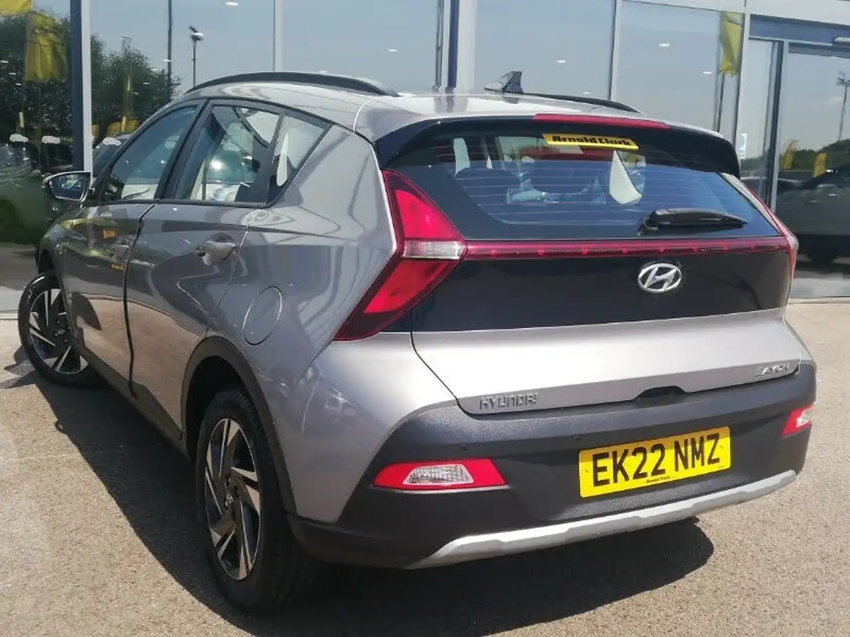 2022-hyundai-bayon-10-t-gdi-se-connect-dct-big-1