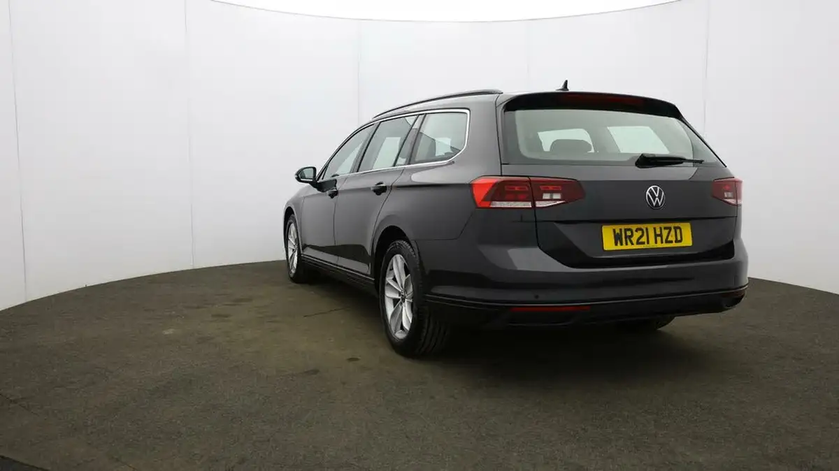 2021-volkswagen-passat-20tdi-se-nav-150ps-estate-5d-big-30