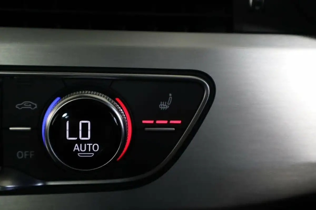 2021-audi-a4-20-35-tdi-s-line-big-21