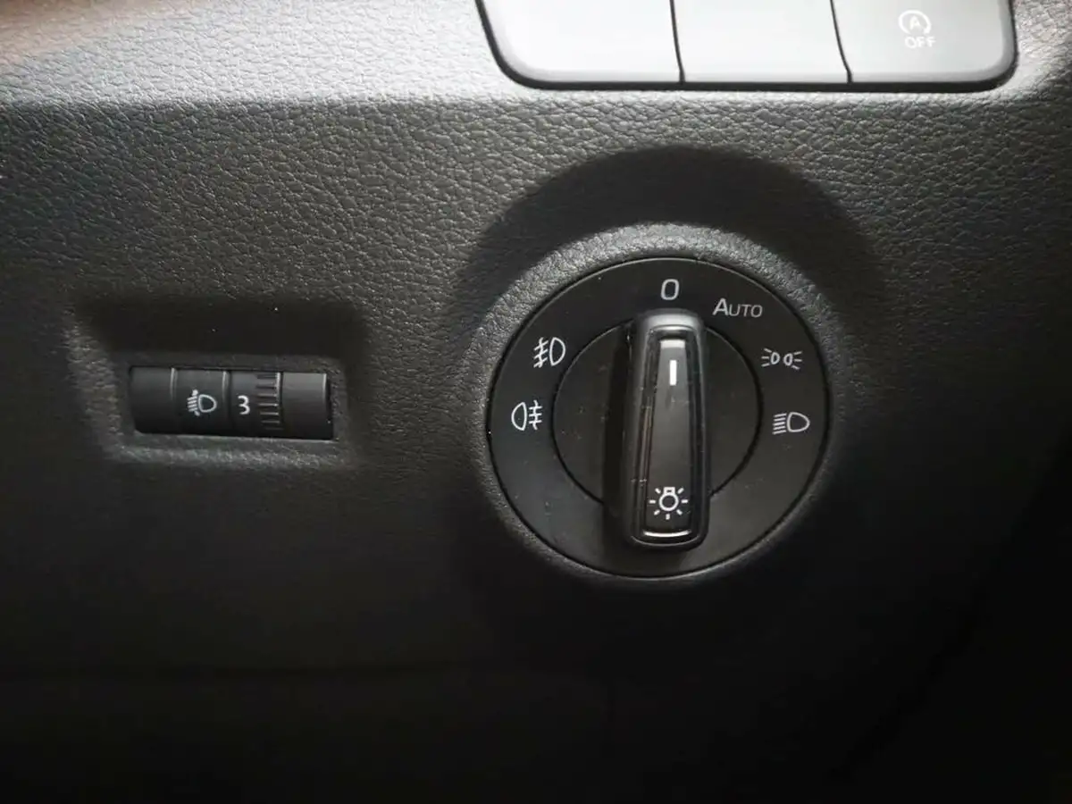 2021-skoda-fabia-10-tsi-colour-edition-95ps-big-34
