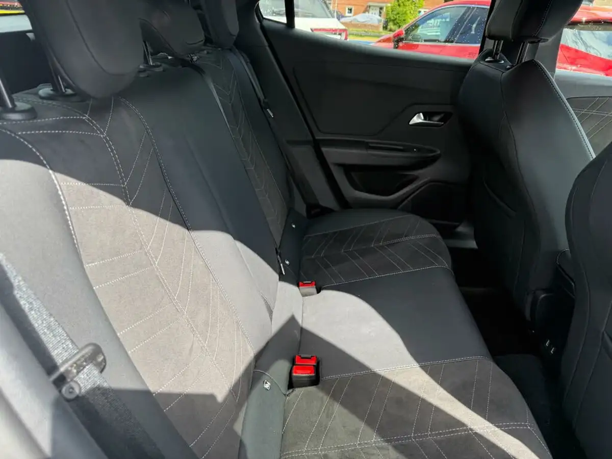 2023-vauxhall-mokka-12-ultimate-136ps-big-36