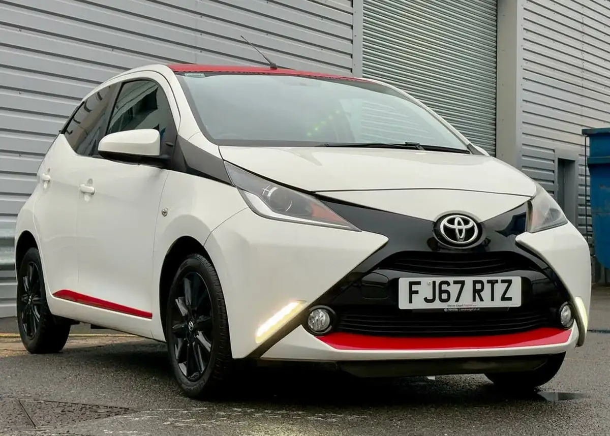 2017-toyota-aygo-10-vvt-i-x-press-71bhp-big-5
