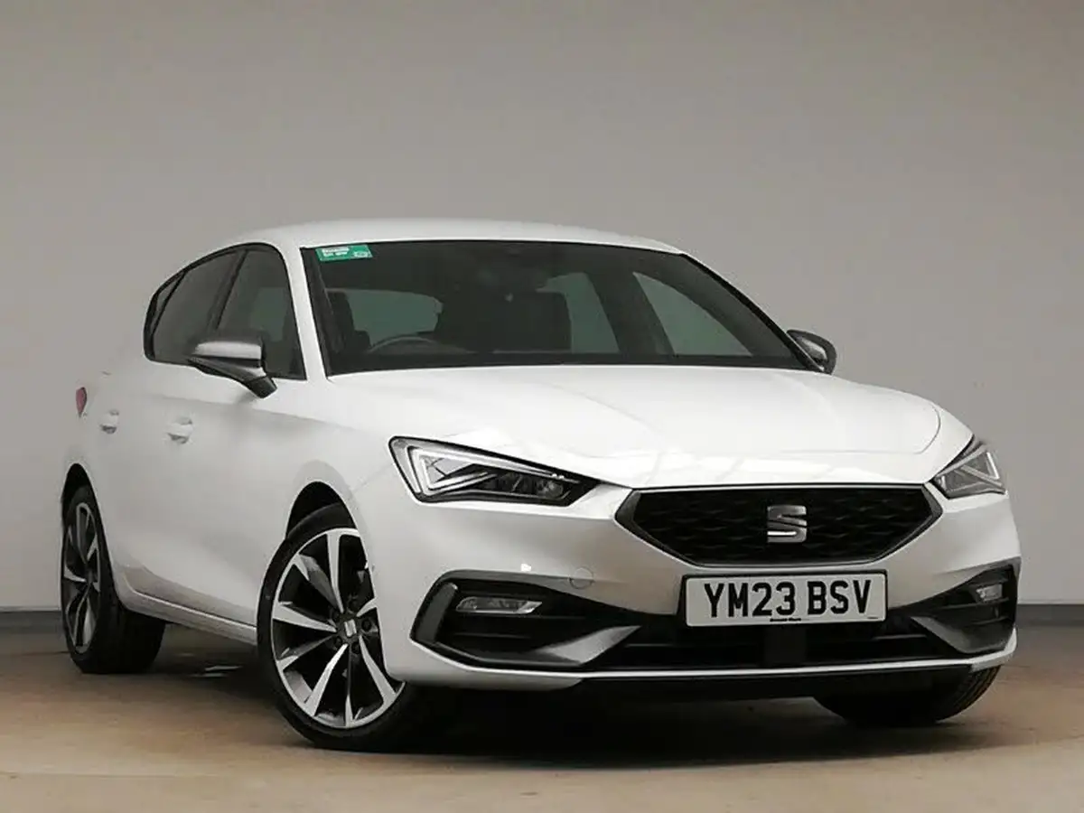 2023-seat-leon-10-etsi-evo-fr-sport-hatchback-big-0