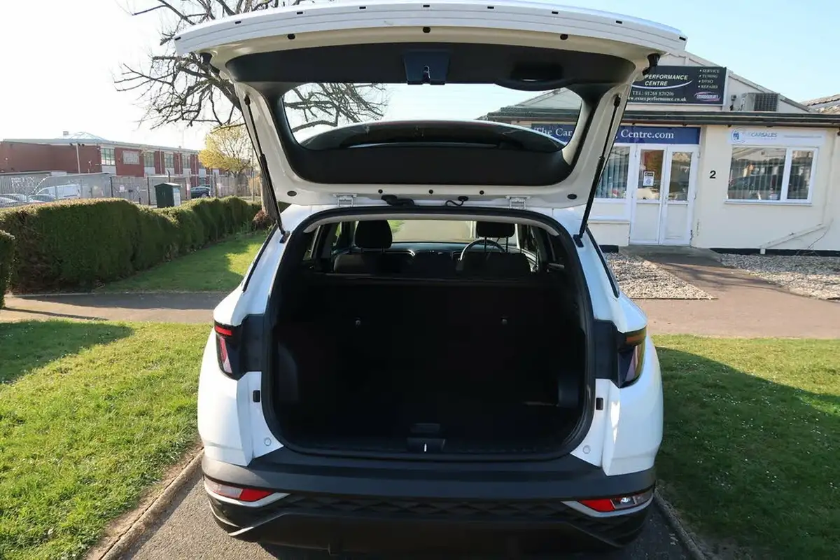 2021-hyundai-tucson-16-t-gdi-se-connect-150ps-big-30