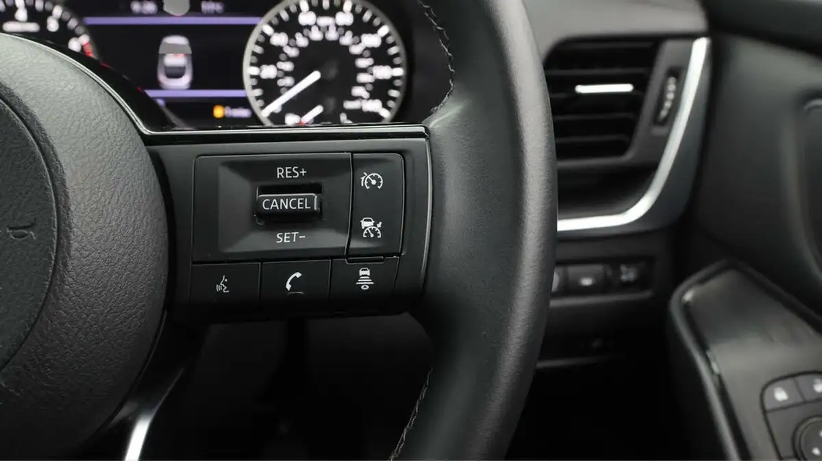 2022-nissan-qashqai-13-dig-t-acenta-premium-140ps-big-21
