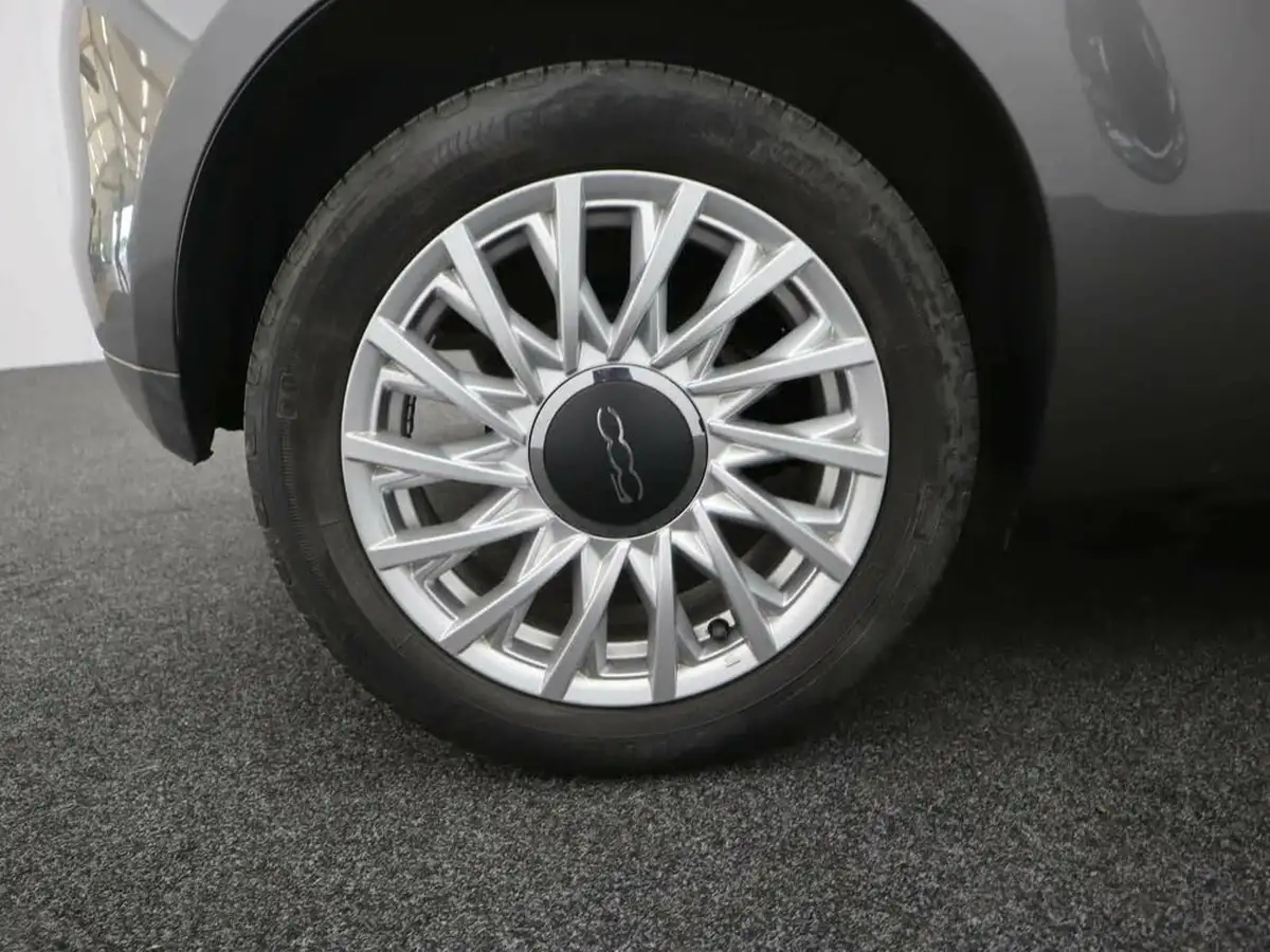2019-fiat-500-12-lounge-big-6
