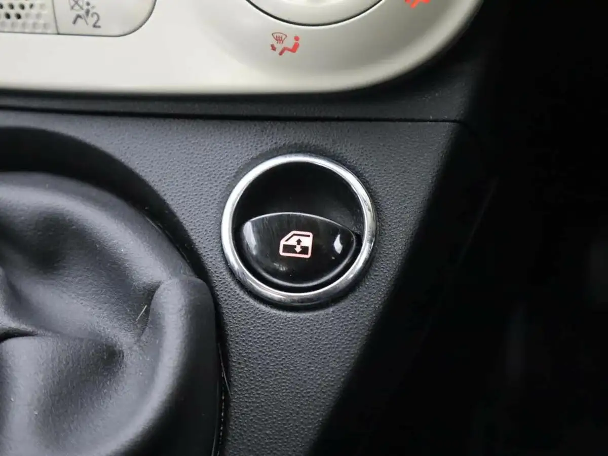 2019-fiat-500-12-lounge-big-30