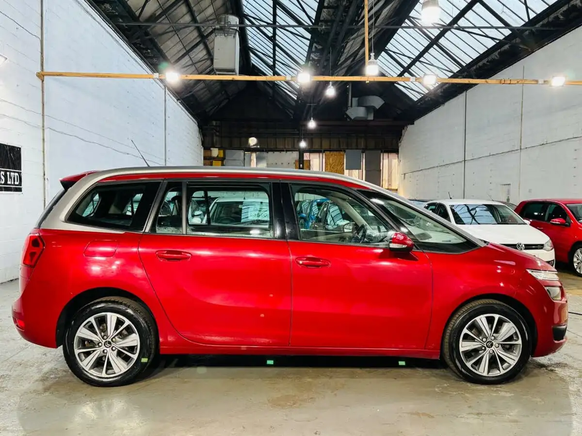 2016-citroen-grand-c4-picasso-16bluehdi-exclusive-eat6-big-7