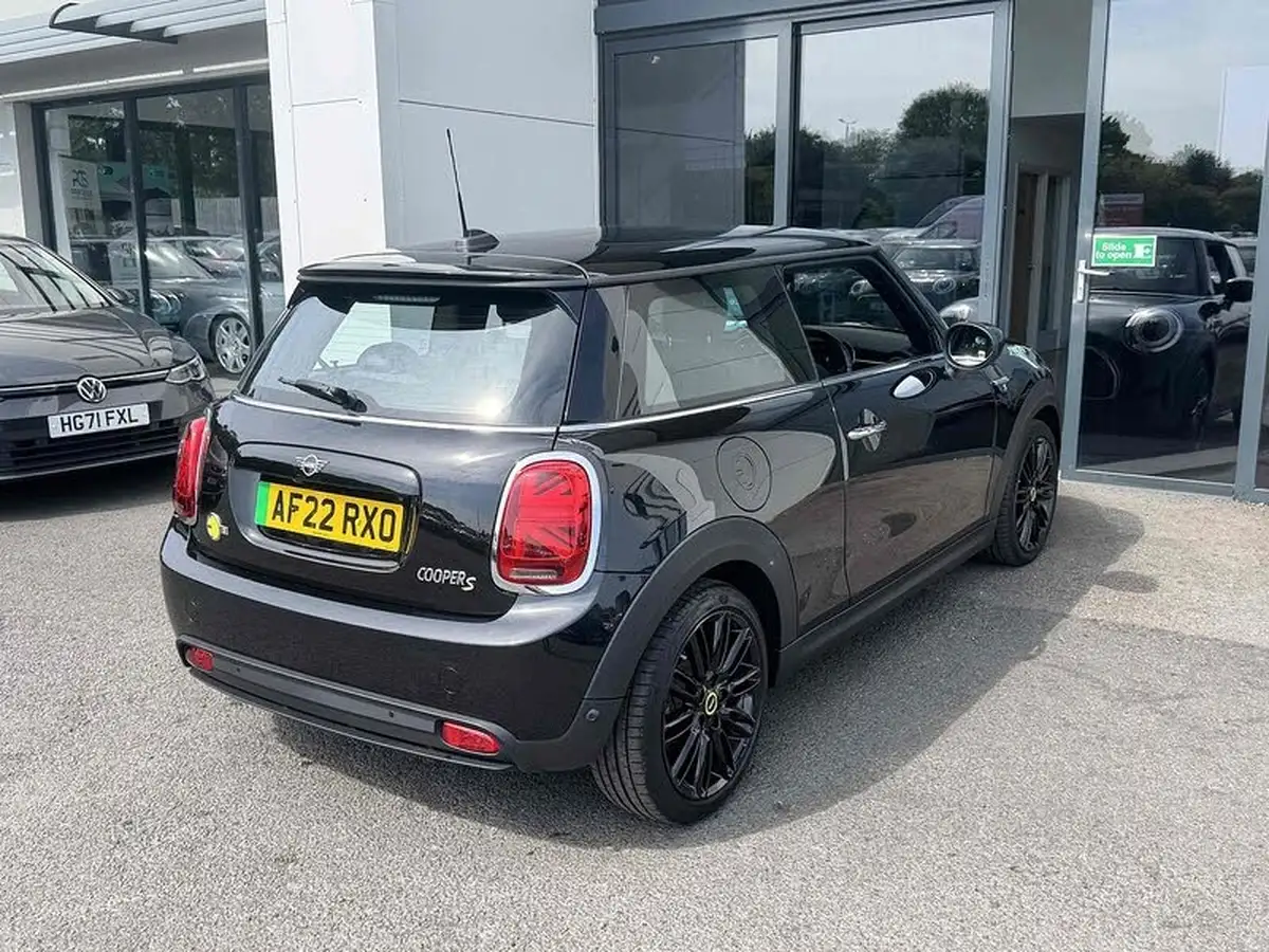 2022-mini-cooper-e-cooper-s-2-big-14