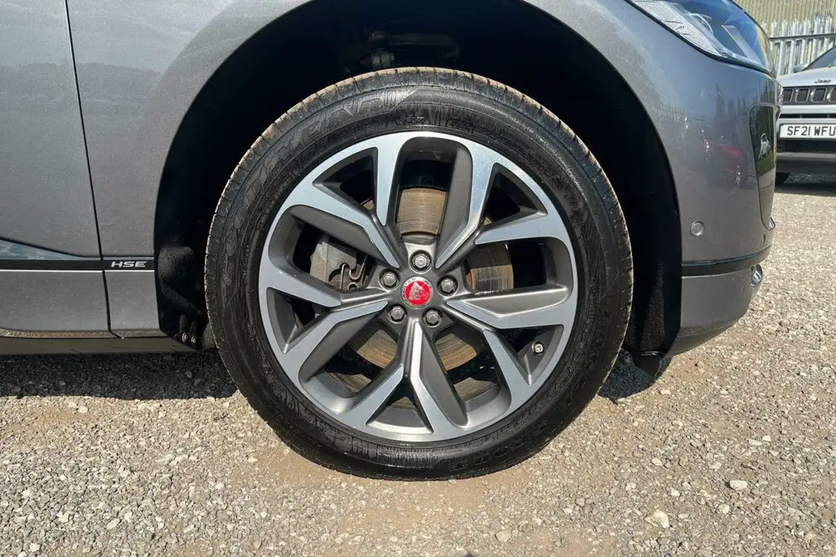 2019-jaguar-i-pace-ev400-hse-big-18