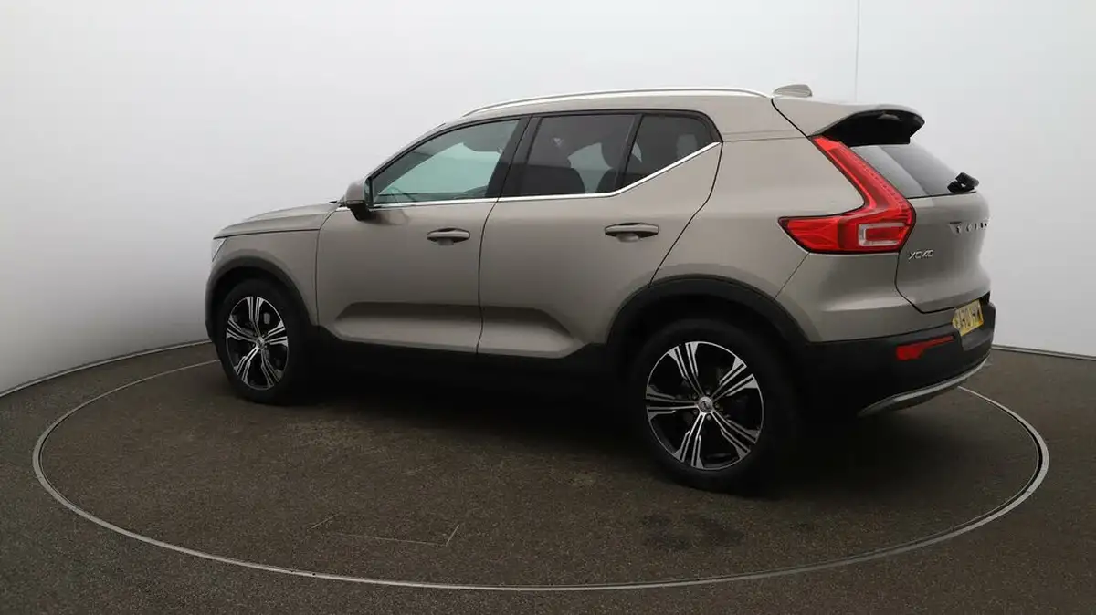 2020-volvo-xc40-20-b4-inscription-pro-big-33