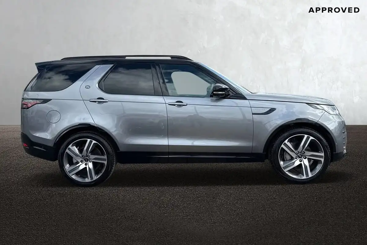 2023-land-rover-discovery-30-d300-dynamic-hse-big-5