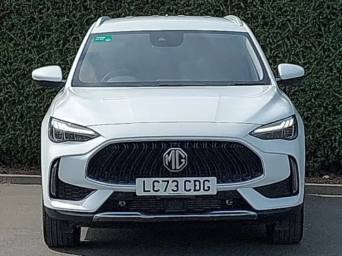 2024-mg-hs-15t-gdi-trophy-162ps-1490cc-dct-big-18