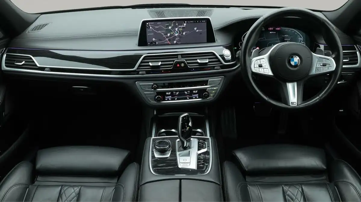 2019-bmw-7-series-30-745e-m-sport-big-13
