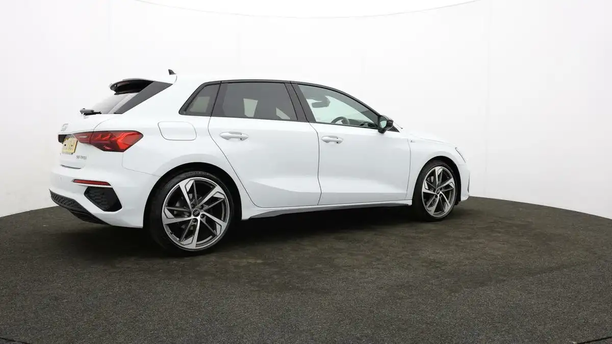 2022-audi-a3-15-35-tfsi-edition-1-sportback-5d-s-tronic-big-24