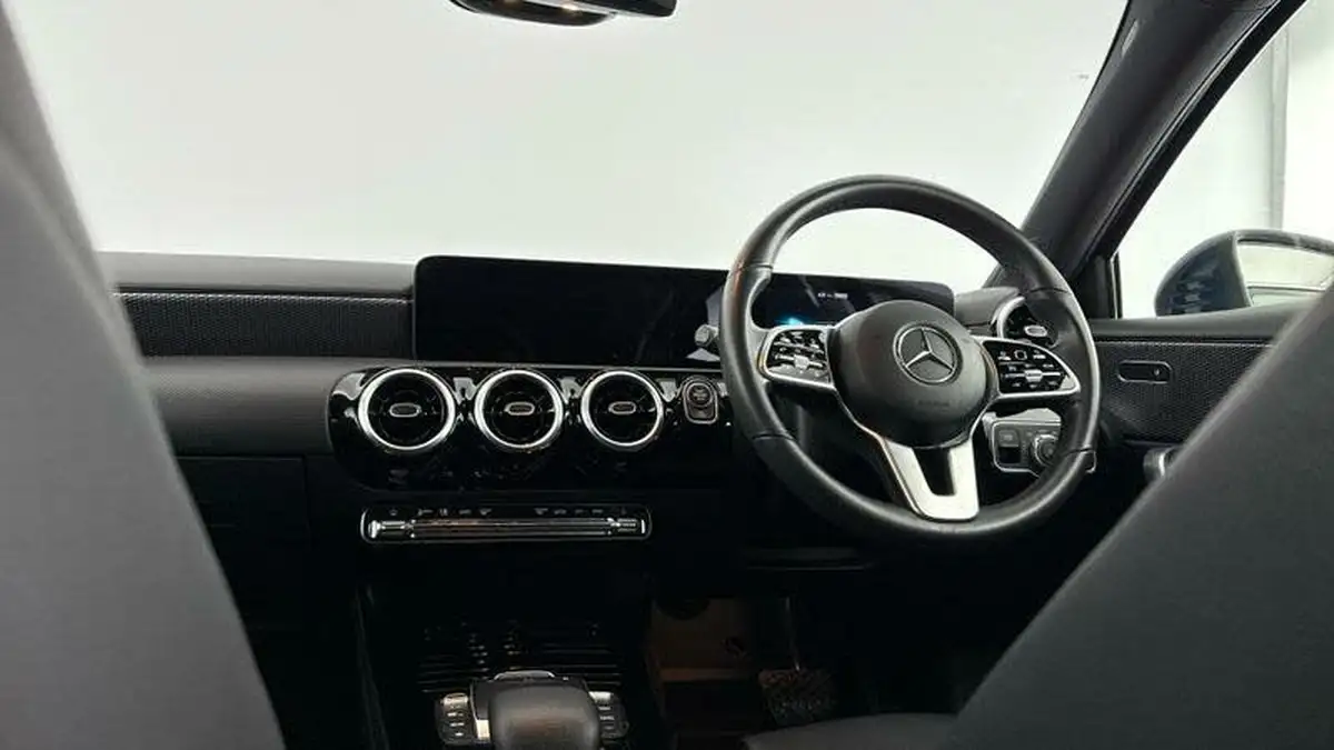 2022-mercedes-benz-a-class-13-a180-sport-executive-edition-hatchback-5d-7g-dct-big-26