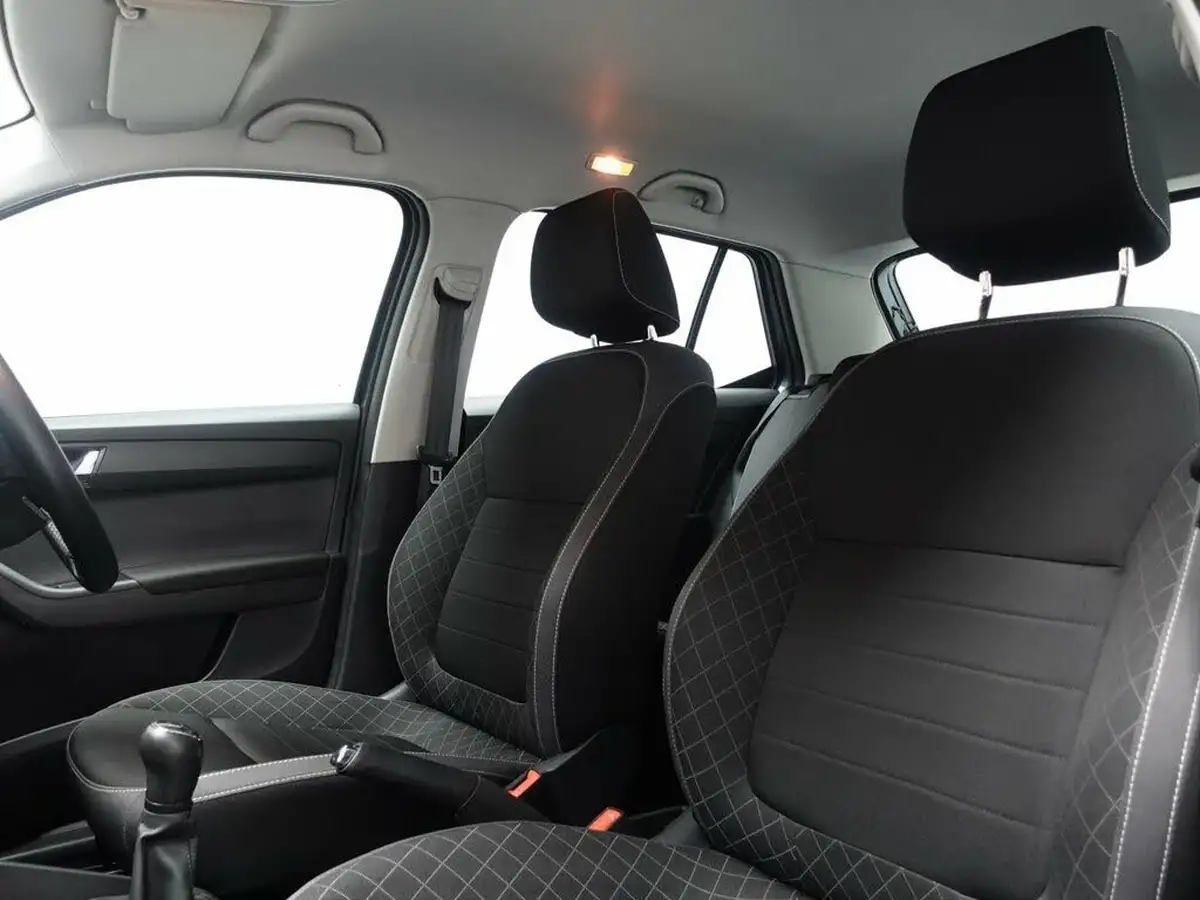 2021-skoda-fabia-10-mpi-se-big-10