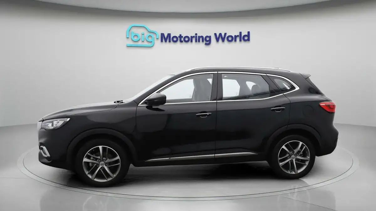 2022-mg-hs-15t-gdi-exclusive-162ps-dct-big-4
