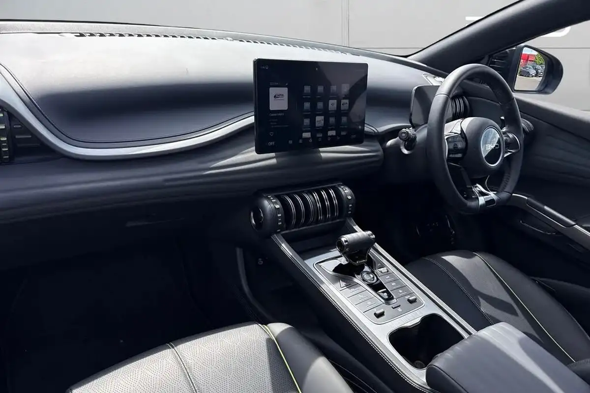 2025-byd-atto-3-e-comfort-big-7