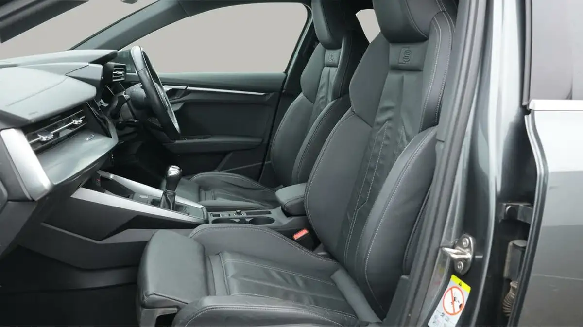 2022-audi-a3-15-35-tfsi-s-line-sportback-5d-big-14