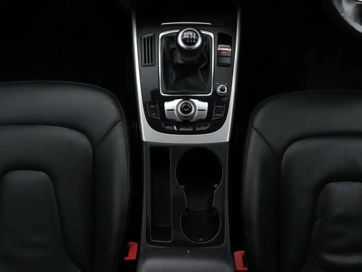2015-audi-a4-avant-18-se-technik-170ps-big-17