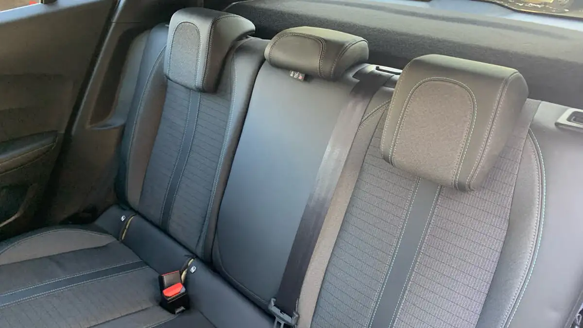 2022-peugeot-2008-suv-12-puretech-allure-premium-130bhp-eat8-big-48