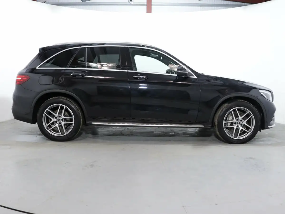 2017-mercedes-benz-glc-class-21d-glc220d-amg-line-premiumss-station-wagon-5d-big-9