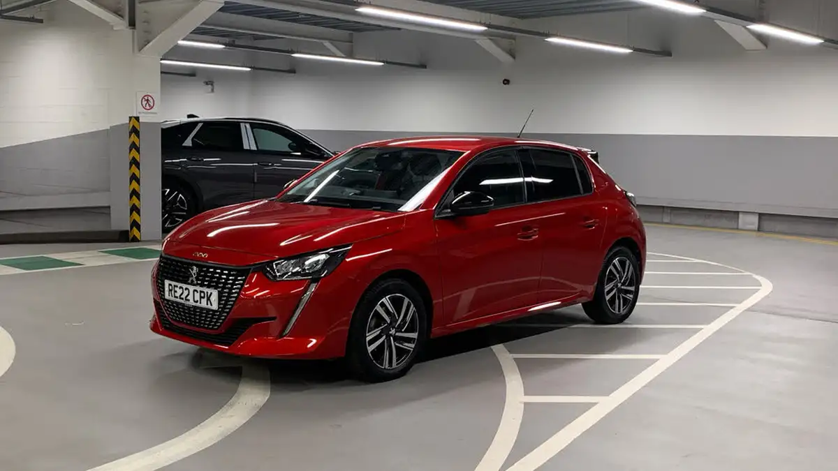 2022-peugeot-208-12-puretech-allure-premium-100bhp-eat8-big-6