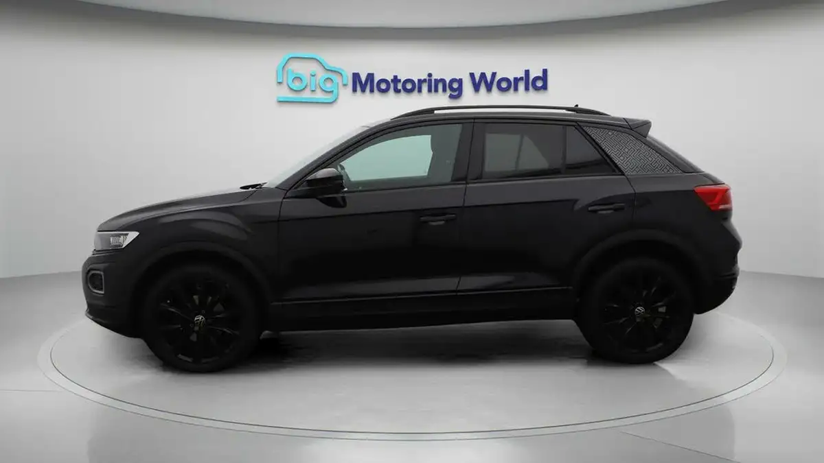 2021-volkswagen-t-roc-15-tsi-black-edition-dsg-big-4