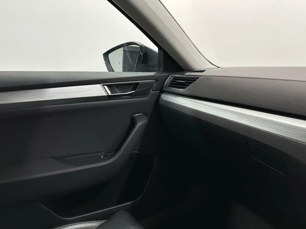 2020-skoda-superb-14-tsi-se-technology-estate-big-25