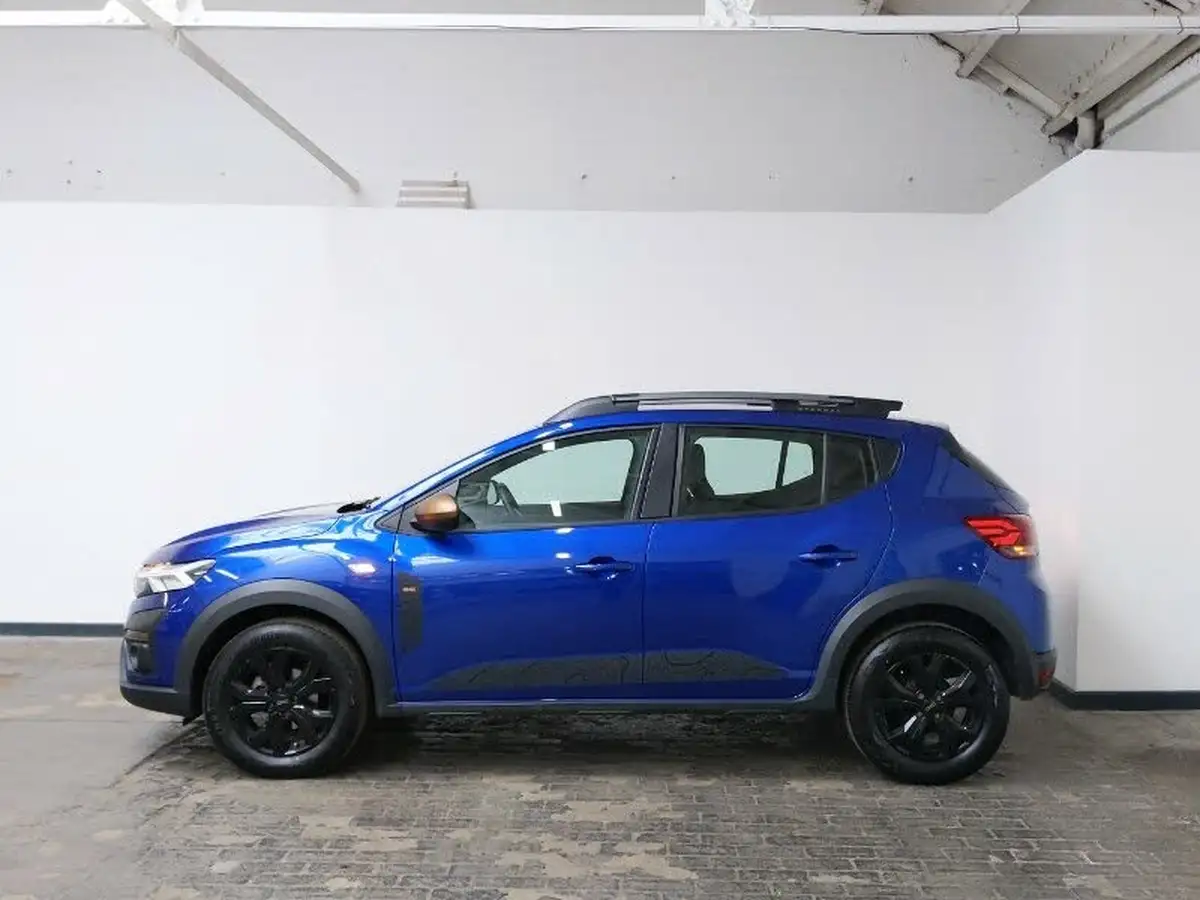 2024-dacia-sandero-stepway-10-tce-extreme-90bhp-big-3