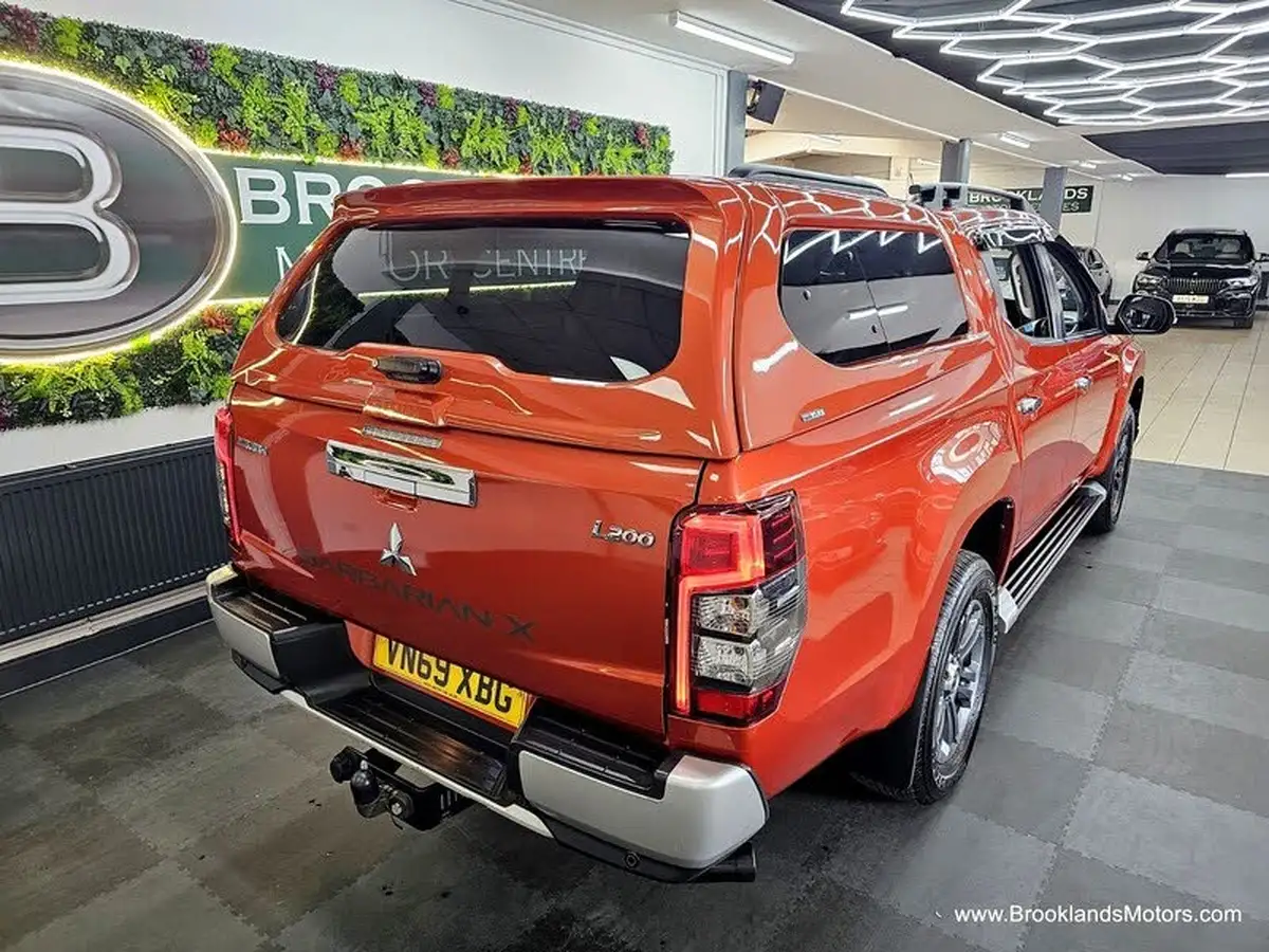 2019-mitsubishi-l200-22di-d-barbarian-x-big-8