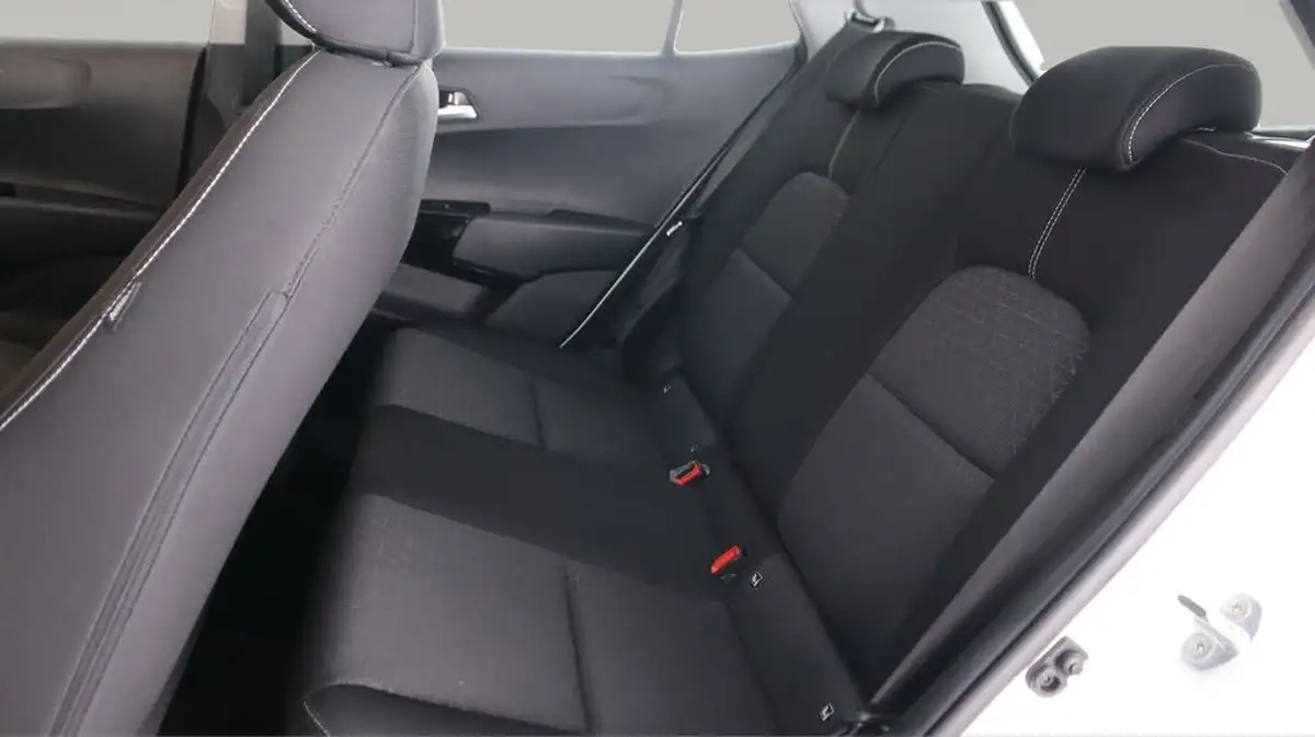 2022-kia-picanto-10-2-big-15
