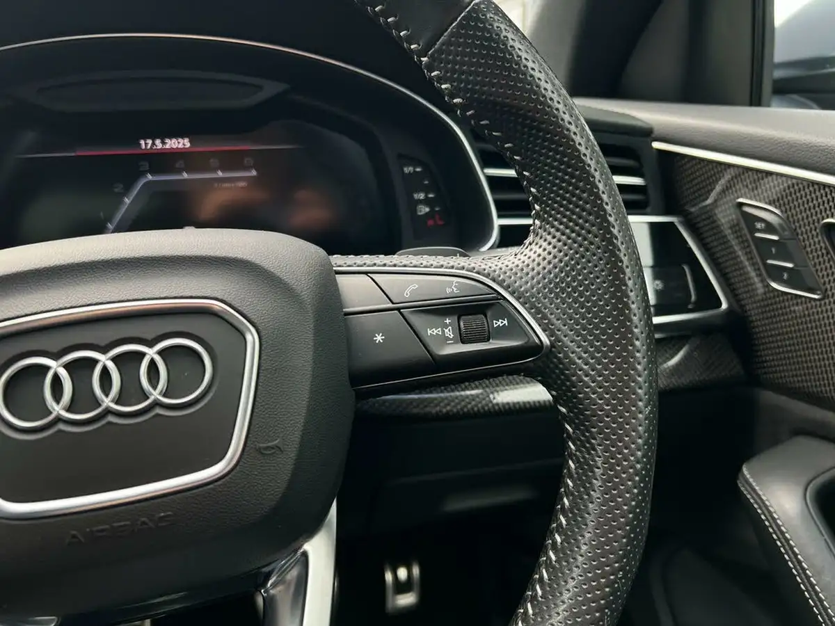 2020-audi-sq8-40tdi-big-18