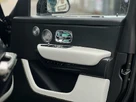 2020-rolls-royce-cullinan-675-black-badge-small-15
