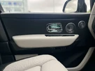 2020-rolls-royce-cullinan-675-black-badge-small-39