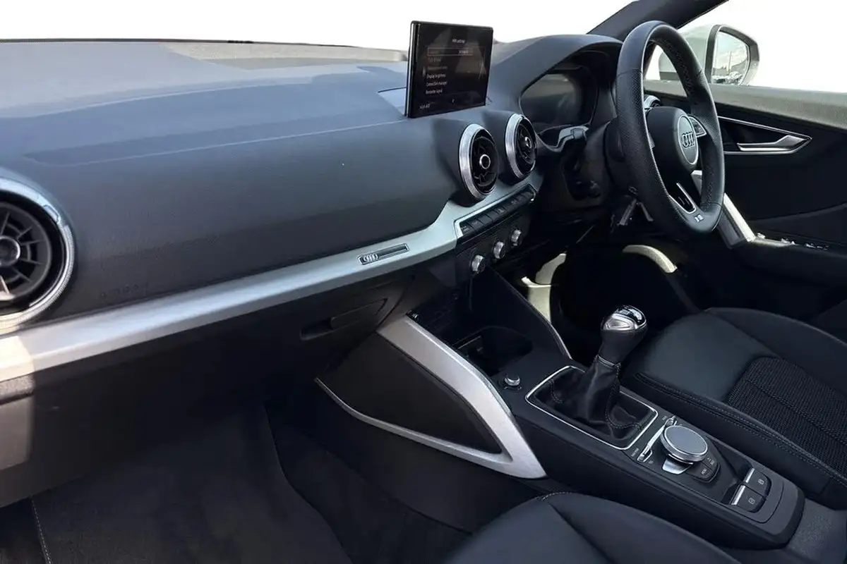 2021-audi-q2-15-35-tfsi-s-line-big-14